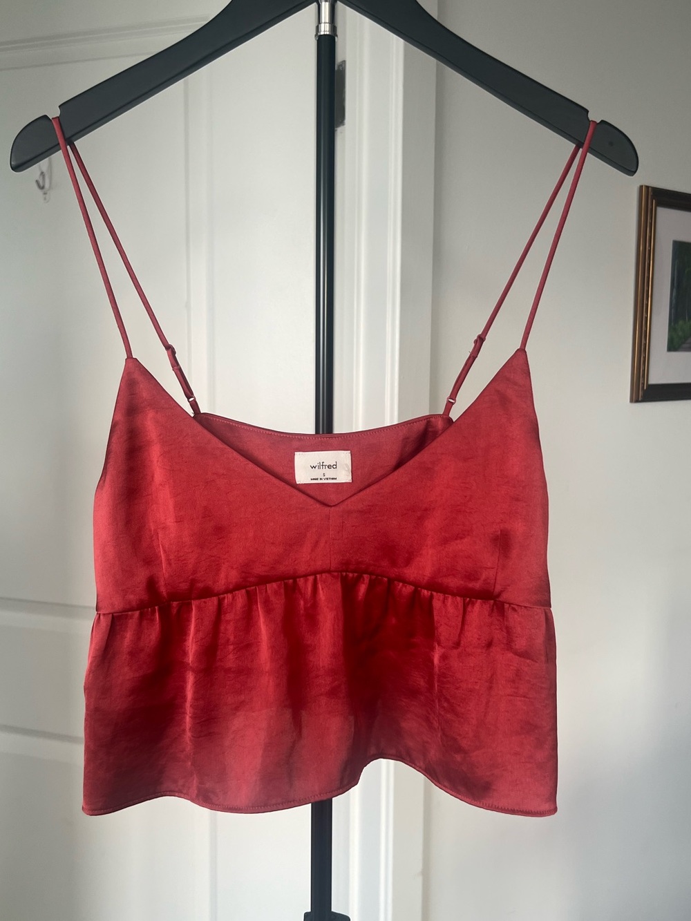 NWOT Aritzia Wilfred Lover Camisole (Rose Pink Red Satin) - Size Small